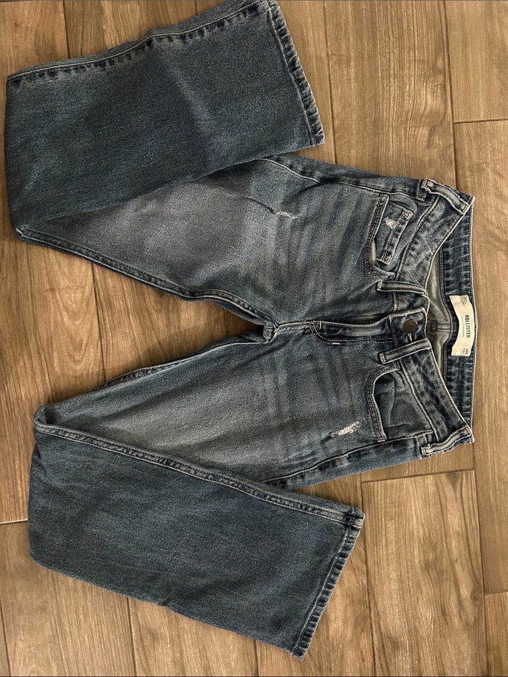 Hollister High-Rise Faded Blue Jeans